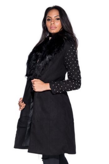 Mantel karvase kraega